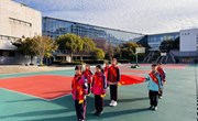 少年正是读书时，莫恋手机和网络升旗仪式报道